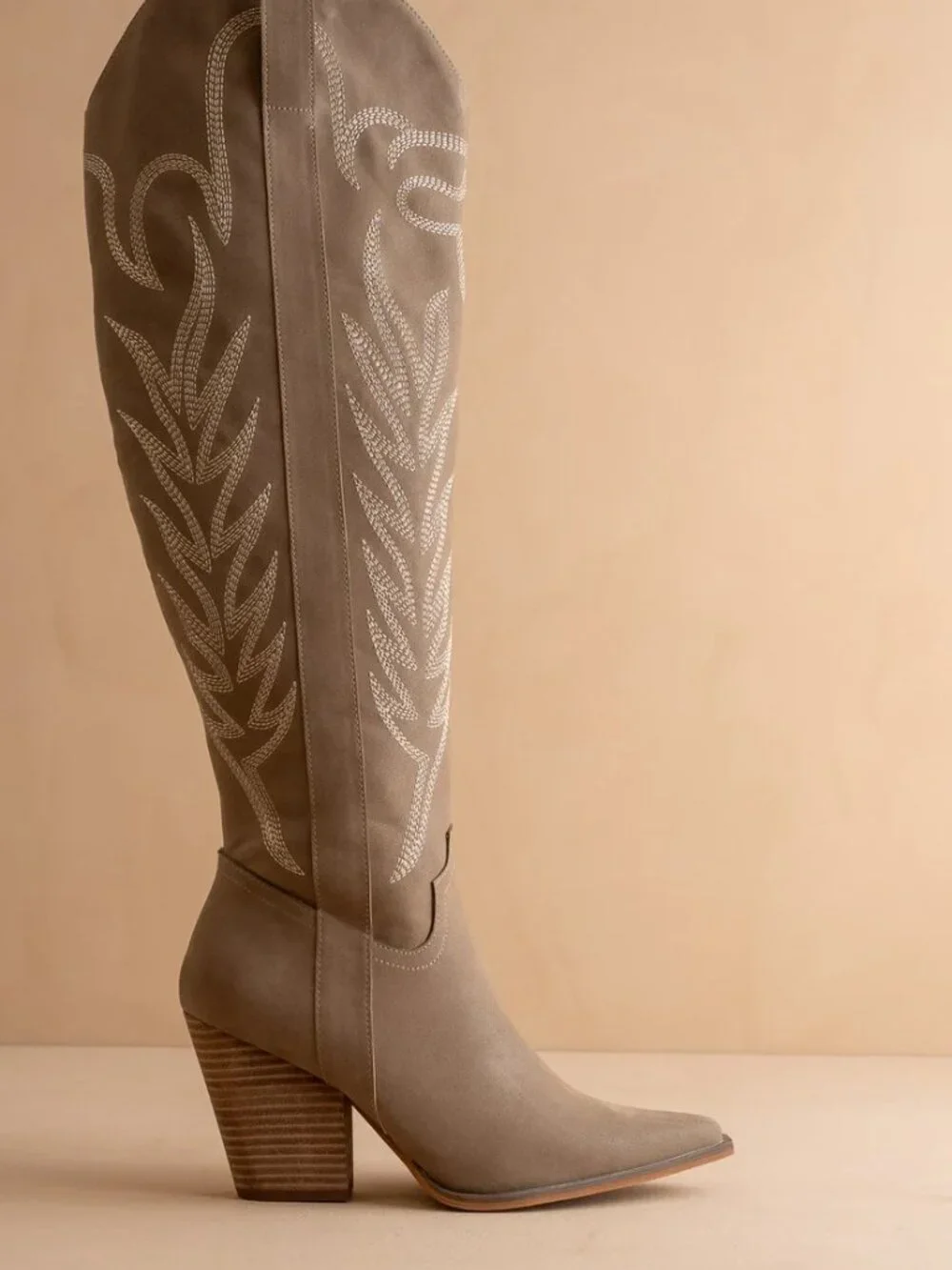 BNIB Embroidered Vegan Suede Cowboy Boots - Picture 3 of 4
